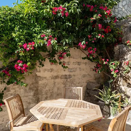 Aparthotel Antonio *