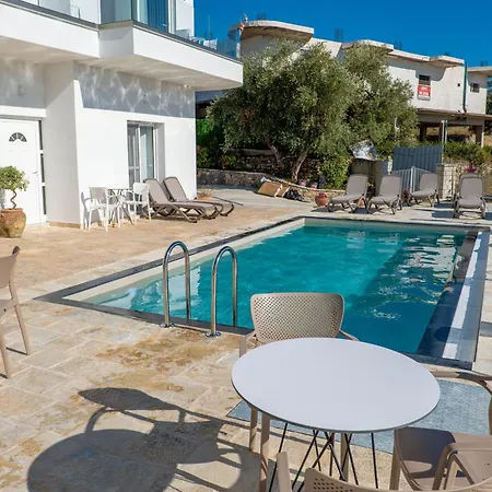 Hotel apartamentowy Antonio Ksamil